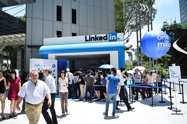 http://dc-app.me/2013/05/02/singapore-linkedin-hits-1-million-users-in-singapore/