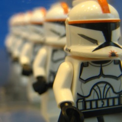 clones-250x250