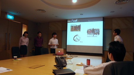 rysec_unifash Team UniFash explains their idea to the judges.