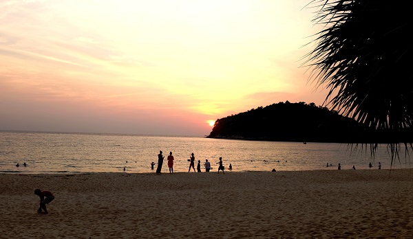 bangtao beach