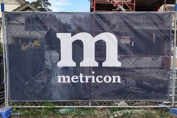 building site banner